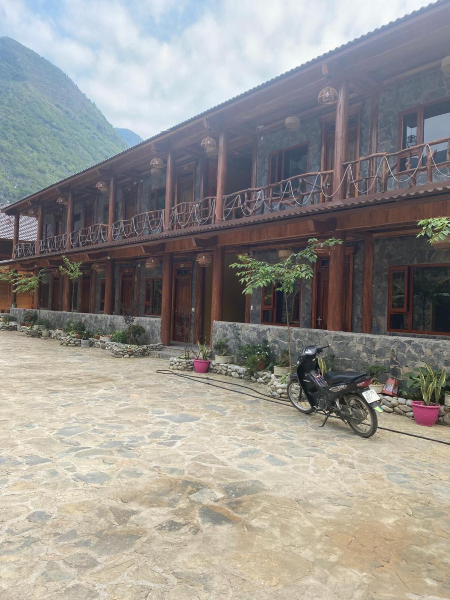 Cao Nguyen Da Homestay Meo Vac Luaran gambar