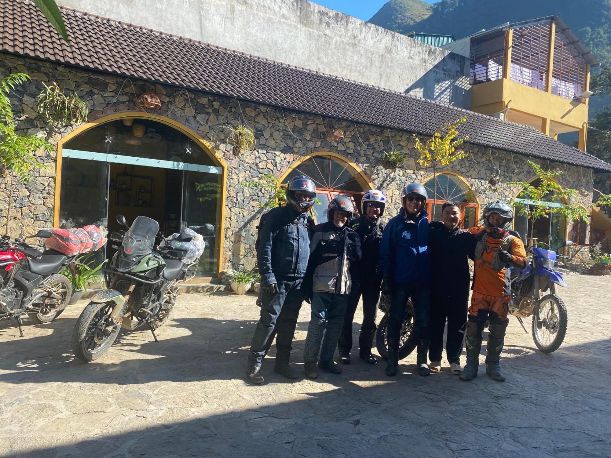 Cao Nguyen Da Homestay Meo Vac Luaran gambar
